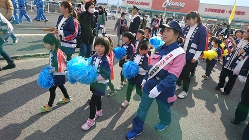 年末火災特別警戒の防火パレードに参加した女性分団員の写真2