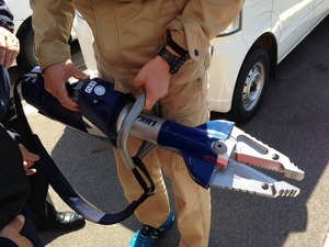電動油圧コンビネーションツールの写真