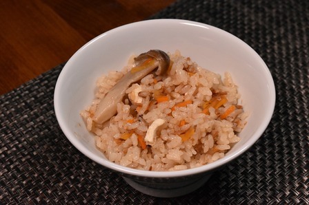 炊き込みご飯画像