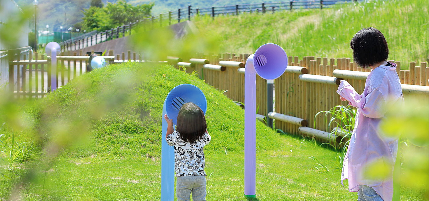 子育てするなら紀の川市（市内の子育て世帯の写真）