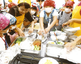 親子料理教室の写真