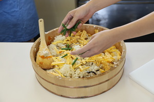 かきまぶり調理中