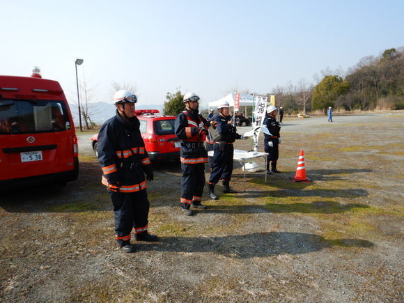 近畿大学生物理工学部付近での山林火災を想定した那賀消防組合と打田方面隊の合同訓練の写真2
