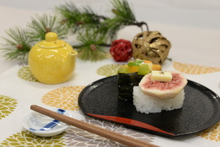 フルーツ寿司の写真